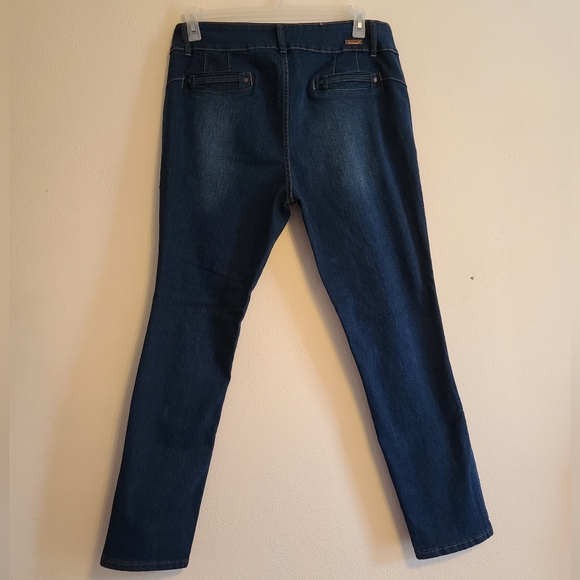 Diamante Womens Size 18 Distressed Double Button Dark Wash Blue Jeans - Picture 4 of 9